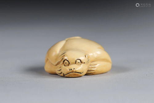 Netsuke carved - a monkey. Japan early 20th signing