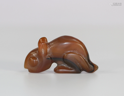 Squirrel agate pendant, China Qing period.