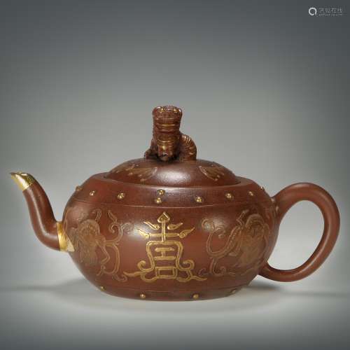 Tracing Golden Dark-red Enameled Pottery from Qing