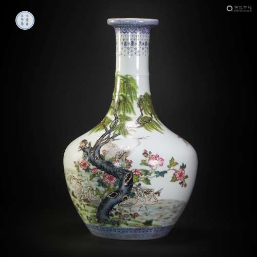 Kiln Showing Vase with Bird and Flower Grain from Qing