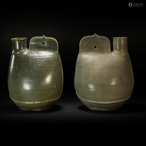 YaoZhou Kiln Green Glazed Vase from WuDai