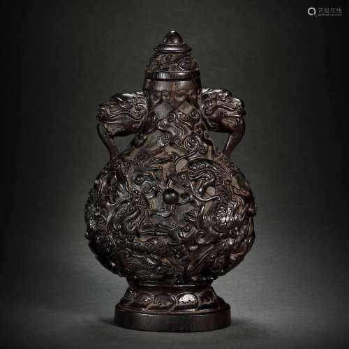 Red Sandalwood Snuff Bottle with Dragon Grain from Qing