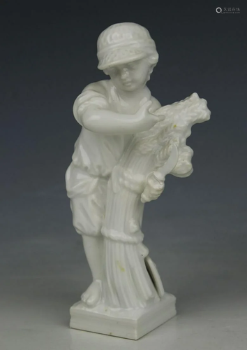 KPM Berlin Figurine 