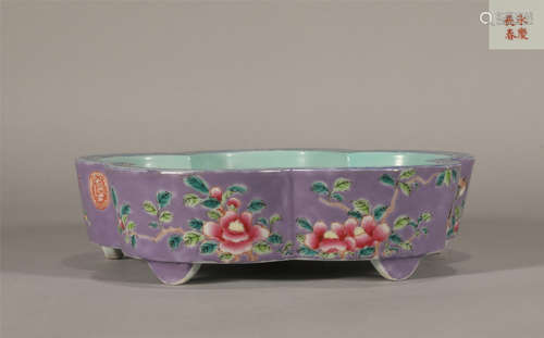 Famille Rose Narcissus Bowl Qianlong Style