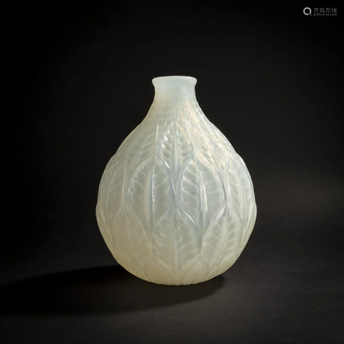 René Lalique , 'Malesherbes' vase, 1927