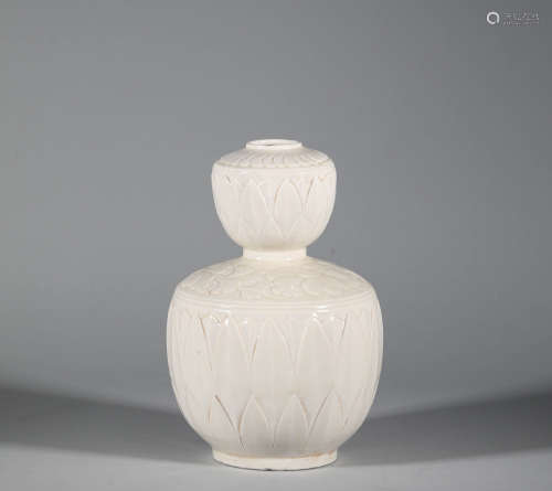 Liao Dynasty - Ding Kiln Gourd Bottle