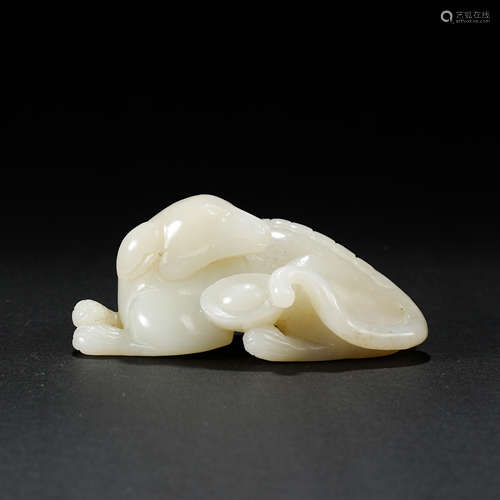 HETIAN JADE CARVED DOG, QING DYNASTY OF CHINA