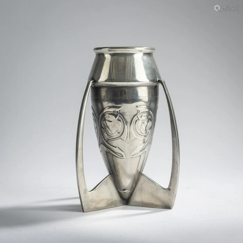 Archibald Knox, Vase '0226', 1902-05