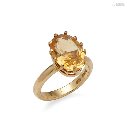 An 18ct gold citrine set ring