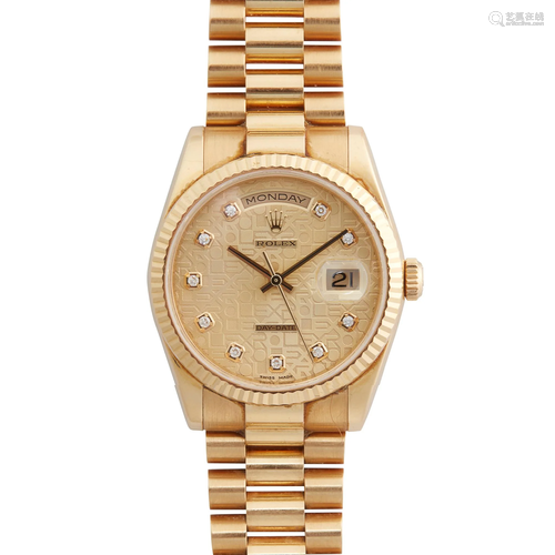 Rolex: A gentleman's gold watch