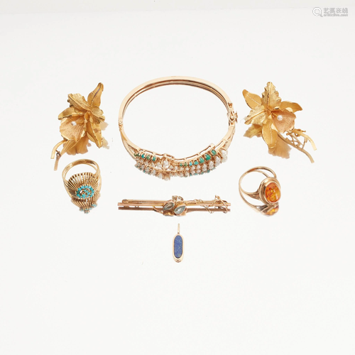 A collection of gem-set jewellery