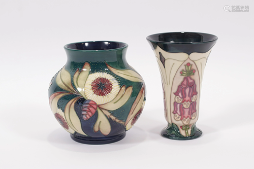 MOORCROFT POTTERY VASES, 2 PCS, H 5.75