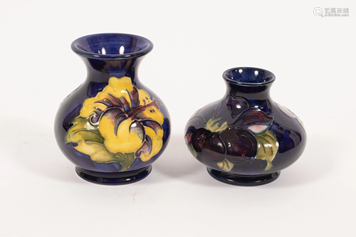 MOORCROFT POTTERY VASES 2 PCS H 2:3