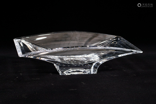 NAMBE CRYSTAL GLASS RECTANGULAR BOWL. H 3