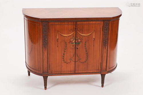 FRENCH STYLE MAHOGANY COMMODE, H 33