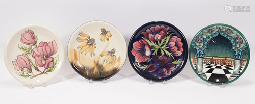 MOORCROFT POTTERY PLATES, 20/21ST C, 4 PCS, DIA