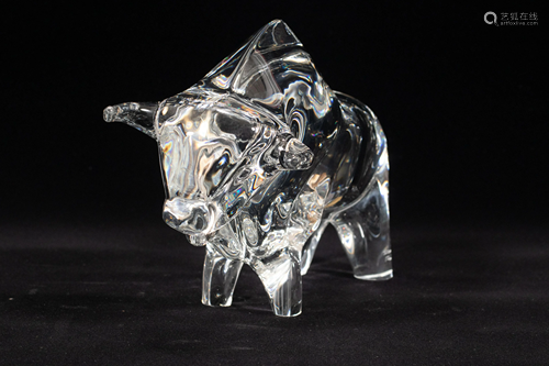 DAUM FRANCE CRYSTAL BULL FIGURINE, H 7.5