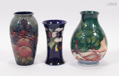 MOORCROFT POTTERY VASES, 3 PCS, H 6