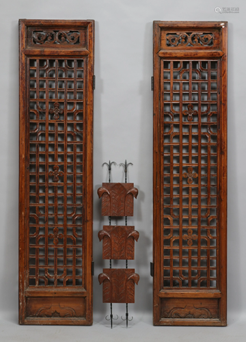 ORIENTAL STYLE DOORS & WALNUT & CAST IRON PLAQUE, 3