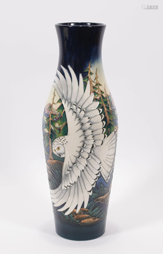 MOORCROFT POTTERY, PHILIP GIBSON, VASE, 2003, H 17