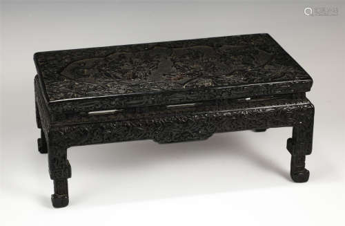 A CHINESE LACQUERWARE TABLE