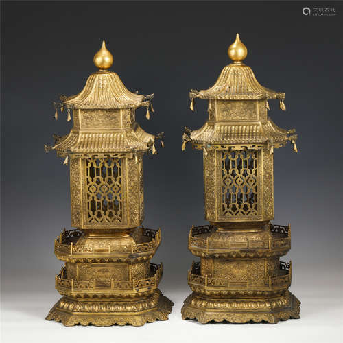 A SET OF CHINESE GILT BRONZE PALACE LANTERNS