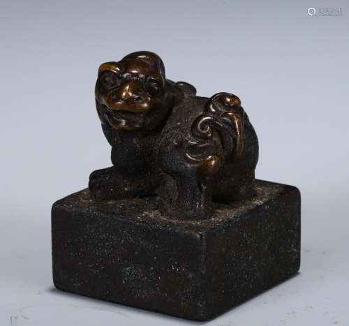 A CHINESE LION HANDLE BRONZE SEAL