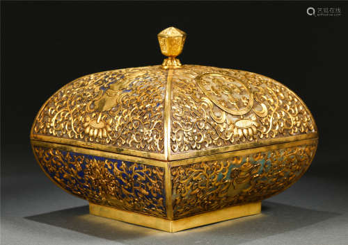 A CHINESE GILT BRONZE BOX