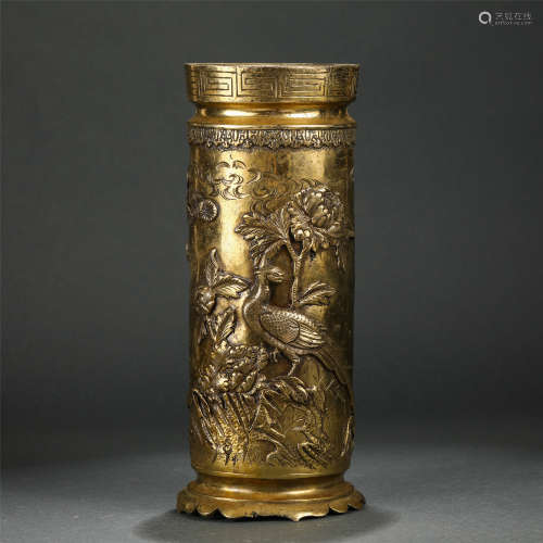 A CHINESE GILT BRONZE BRUSH POT