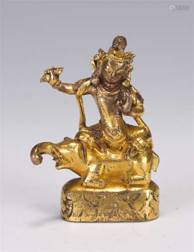 A CHINESE GILT BRONZE FIGURE OF BUDDHA SEATED STATUE