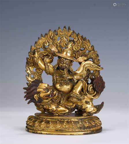 A CHINESE GILT BRONZE FIGURE OF BUDDHA STATUE