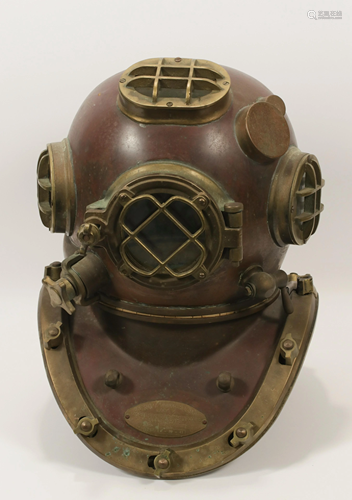 BRASS & COPPER REPLICA OF U.S. NAVY DIVING HELMET MARK