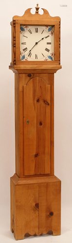 PINE CASE TALL CLOCK, BATTERY DRIVEN, H 78