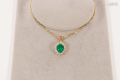 HIGH GRADE 1.60CT OVAL EMERALD , 18K YELLOW GOLD