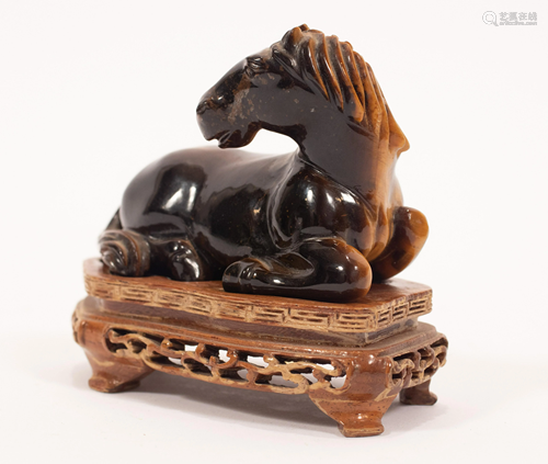 CHINESE CARVED TIGERS EYE SCULPTURE, H 2