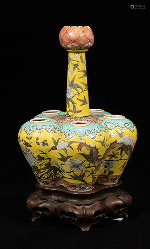 CHINESE PORCELAIN CROCUS POT C 1800 H 9.5