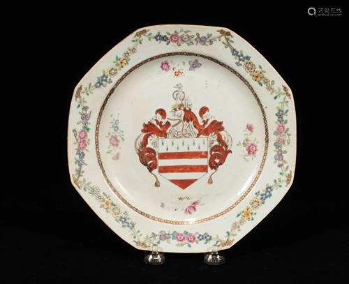 CHINESE EXPORT ARMORIAL PLATE 18TH C. DIA 8.5