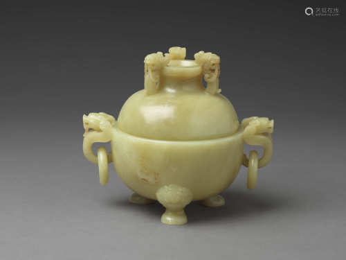 黃玉獸首銜環爐YELLOW JADE CENSER WITH BEAST HEADS HOLDING LO...