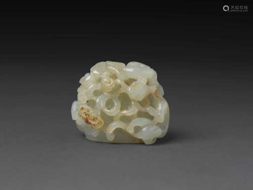 白玉黃皮三螭紋爐頂 WHITE JADE WITH YELLOW RIND THREE CHI-DRA...