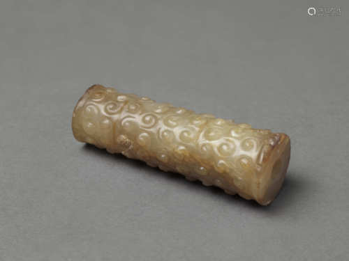 穀紋玉勒 JADE LE TUBE ORNAMENT WITH GRAIN PATTERNS