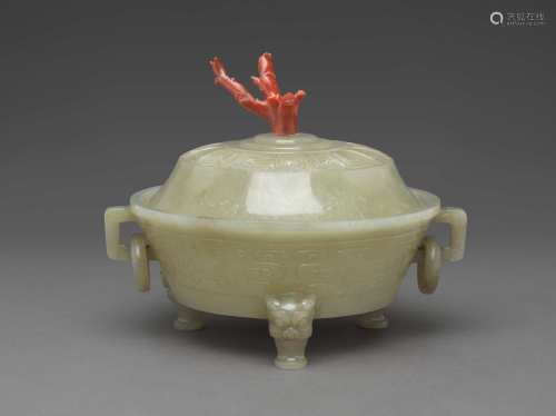 獸面活環三足青玉爐 TRIPOD GREEN JADE CENSER WITH BEAST FACE ...