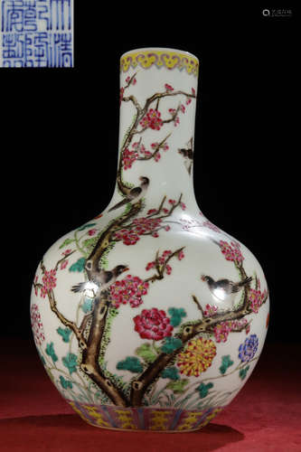 FAMILLE ROSE GLAZE TIANQIU VASE