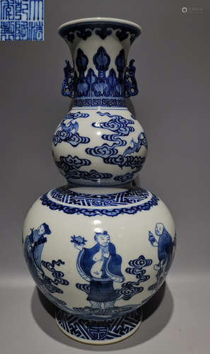 QIANLONG MARK BLUE&WHITE GLAZE BUDDHA VASE