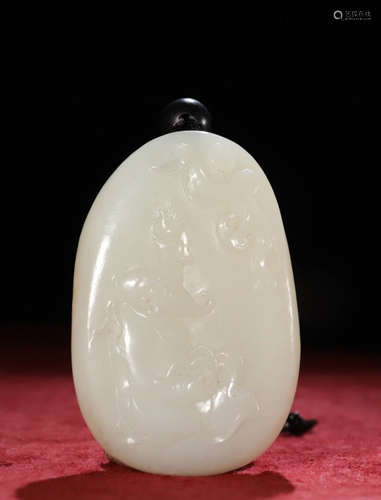 HETIAN JADE SEED CARVED FIGURE PATTERN PENDANT