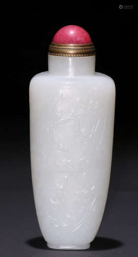 HETIAN JADE CARVED FIGURE SNUFF BOTTLE