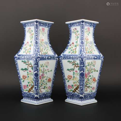 A Pair of Blue-and-white Famille Rose Rhombic Vases