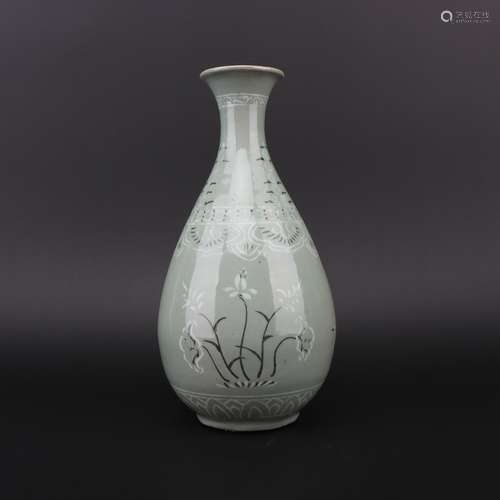 Celadon Pear-shaped Vase