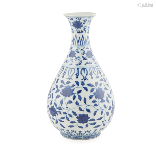 BLUE AND WHITE 'YUHUCHUN' VASE JIAJING MARK B…