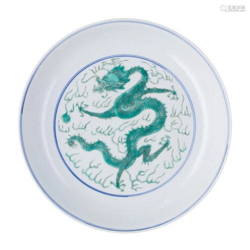 FAMILLE VERTE 'DRAGON' PLATE QIANLONG MARK