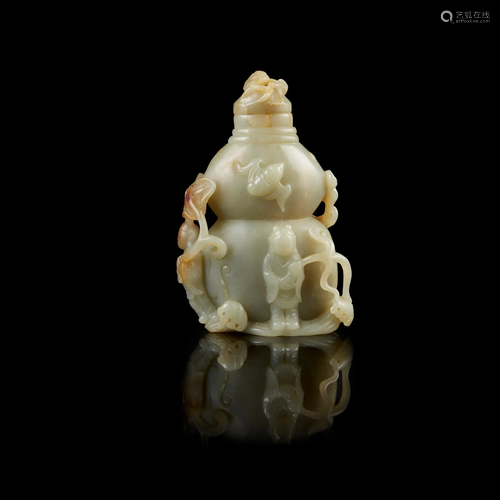 CELADON JADE CARVING OF 'DOUBLE-GOURD' LIDDED VASE